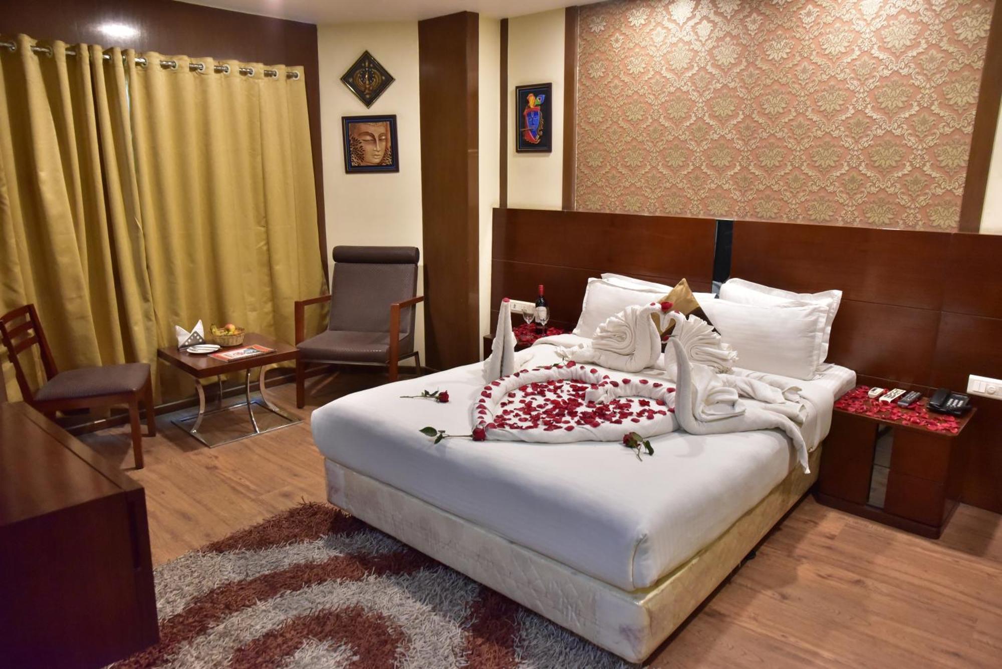 Hotel Ambassador Chocolate Inn Kalyani Eksteriør bilde